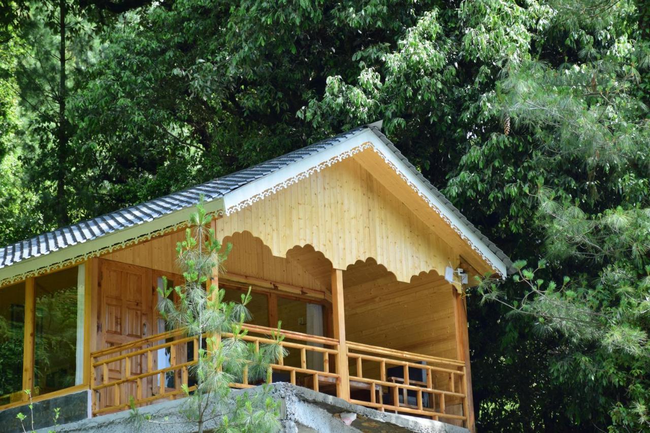 Tree House Latos Tandi Hotel Jibhi Luaran gambar