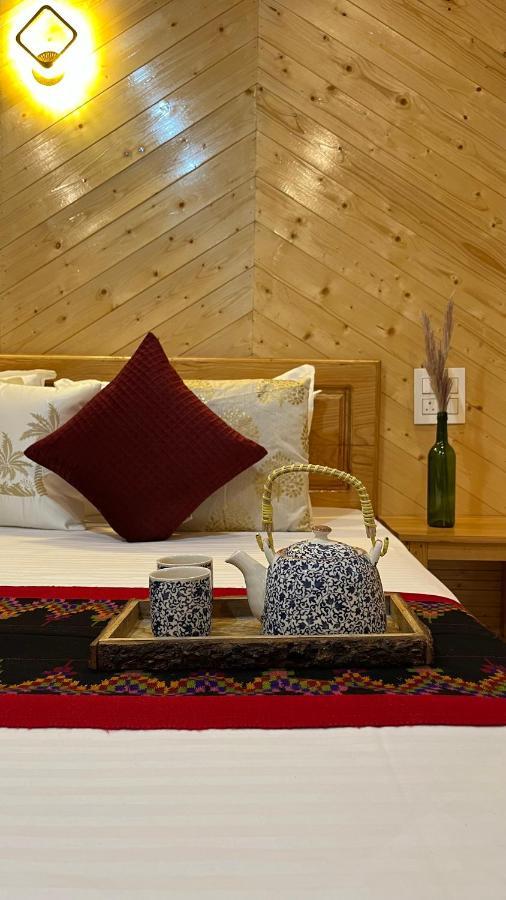 Tree House Latos Tandi Hotel Jibhi Luaran gambar